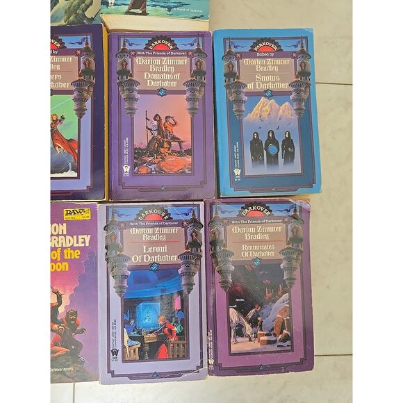 Lot of 10 Vintage Dark Over Marion Zimmer Bradley Fantasy Sci-Fi Paperback Books - Picture 3 of 4